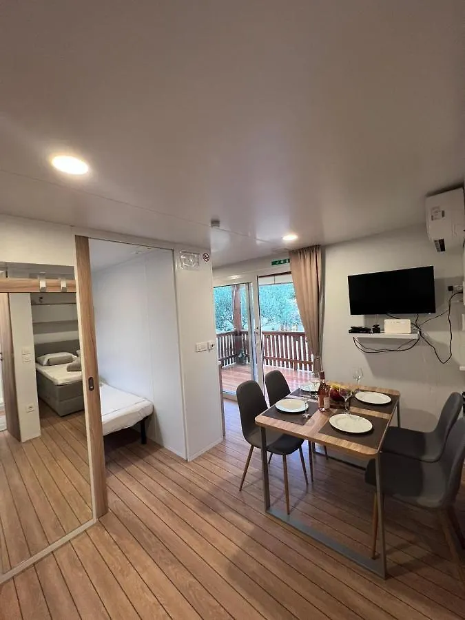 Holiday home Mobile House F&L Villa Biograd Na Moru
